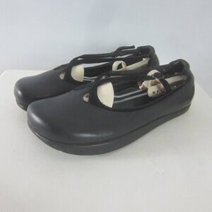 Black Earth Shoes by Kalsø